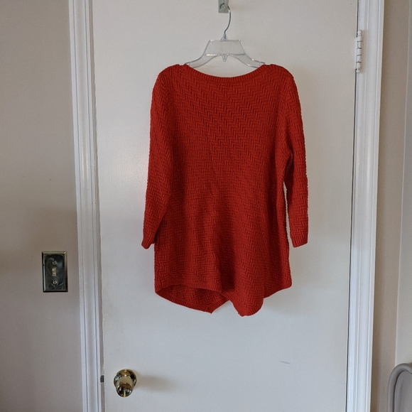 New York & Company red sweater - Picture 5 of 5